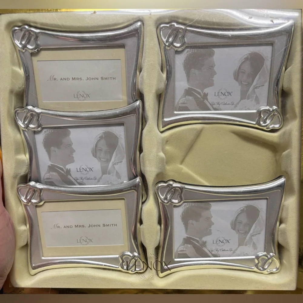 LENOX 5 piece Placecard Holders/Frames‎